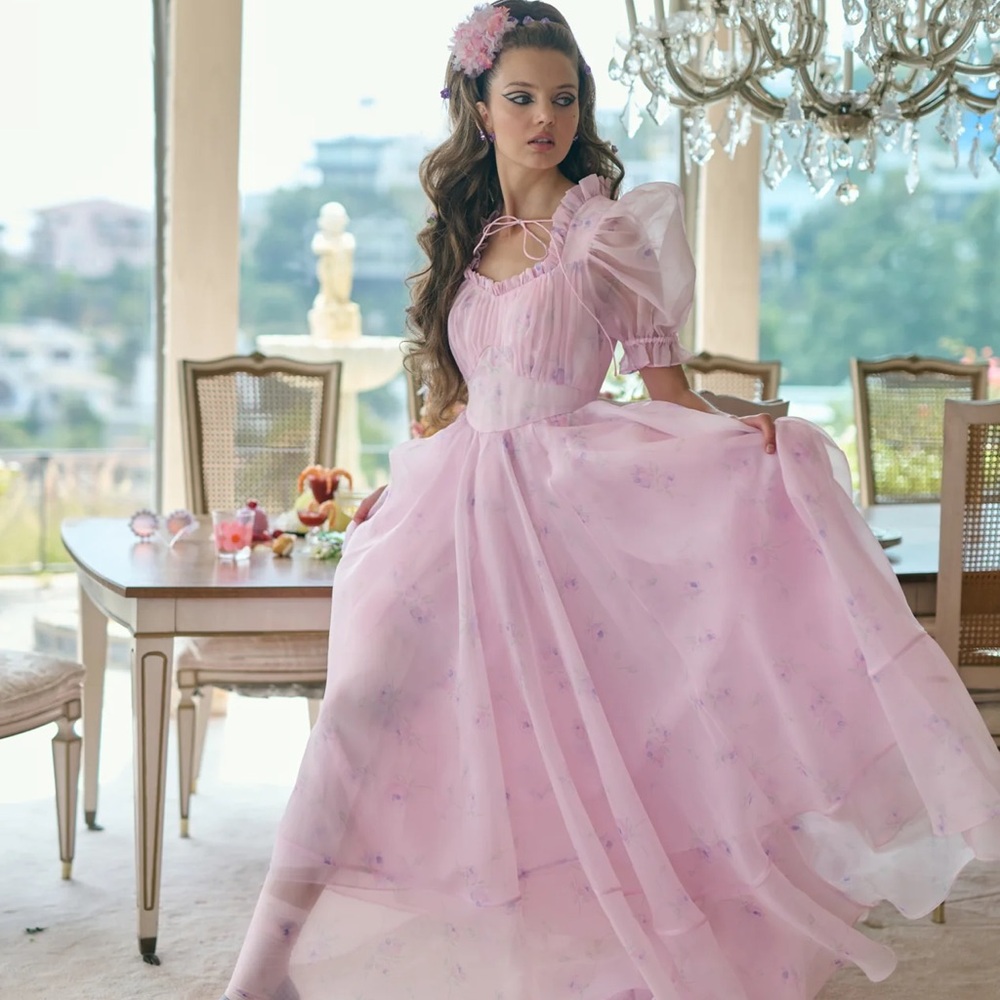 Selkie The Valley Girl Portrait Of Lady Gown XS